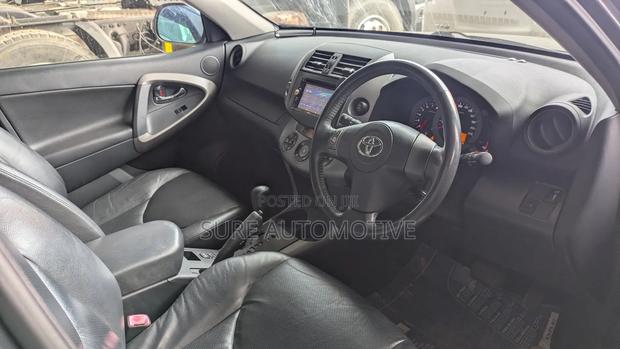 Toyota RAV4 2.0 4x4 2007 Gray