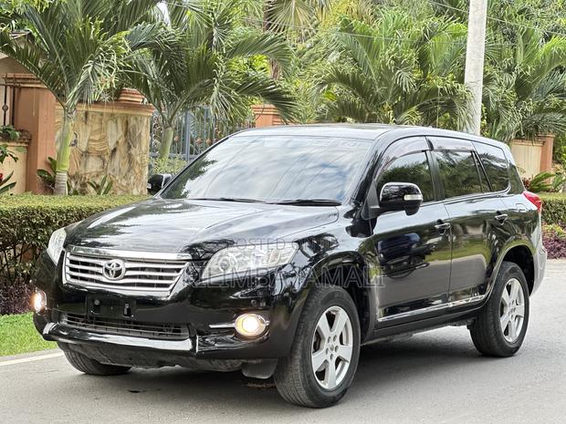 Toyota Vanguard 2010 Black