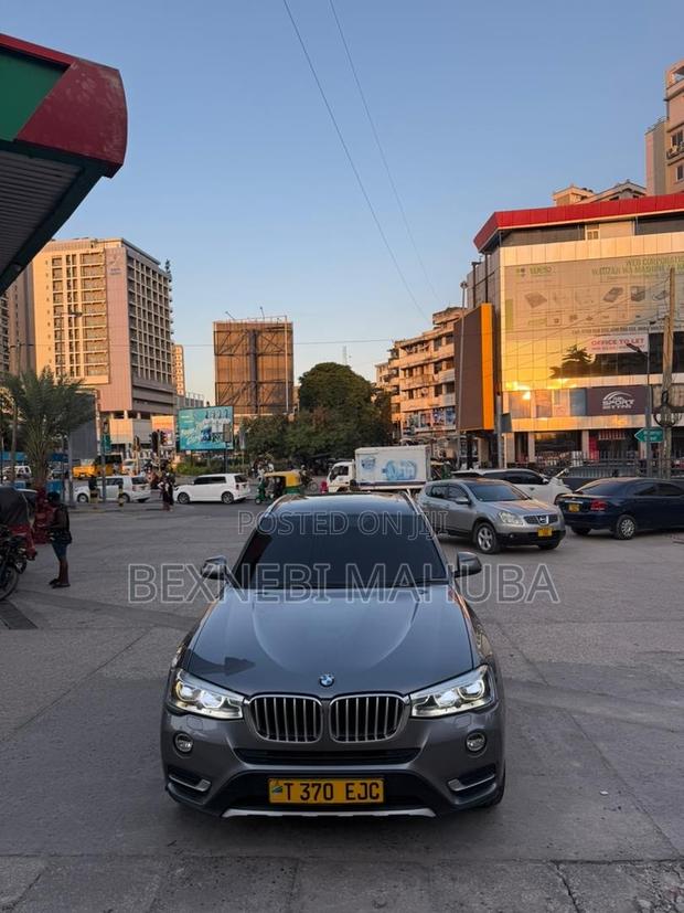 BMW X3 xDrive28i 4dr SUV AWD (2.0L 4cyl Turbo 8A) 2014 Gray