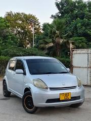 Toyota Passo 2005 Silver for sale