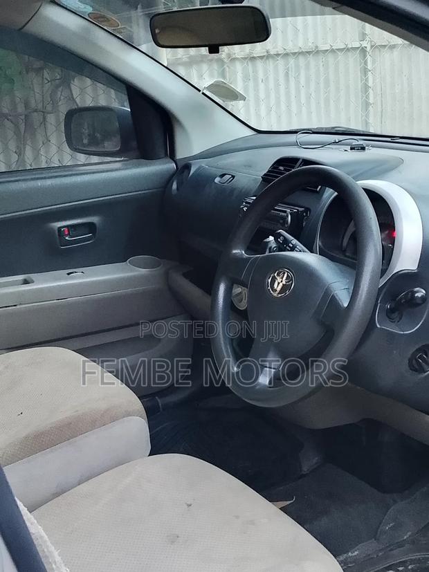 Toyota Passo 2005 Silver
