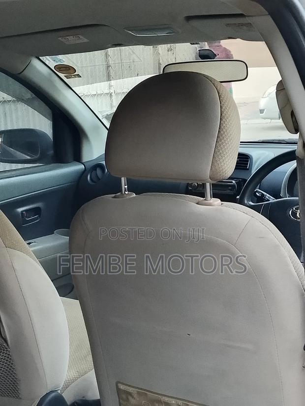 Toyota Passo 2005 Silver