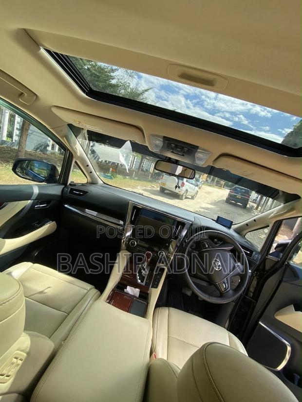 Toyota Alphard 2.5 Petrol AWD 2017 Black