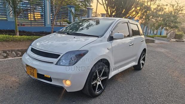 Toyota IST 2007 White