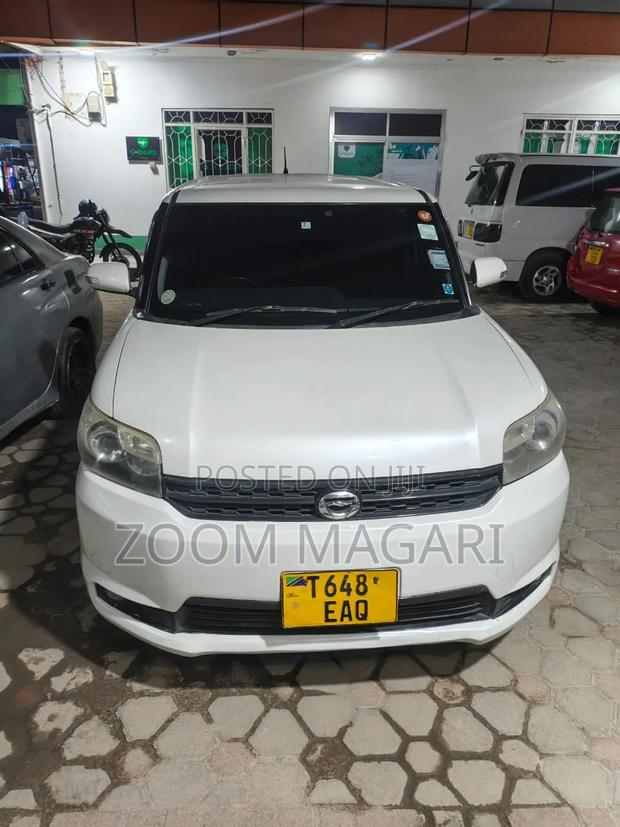 Toyota Corolla Rumion 2008 Pearl