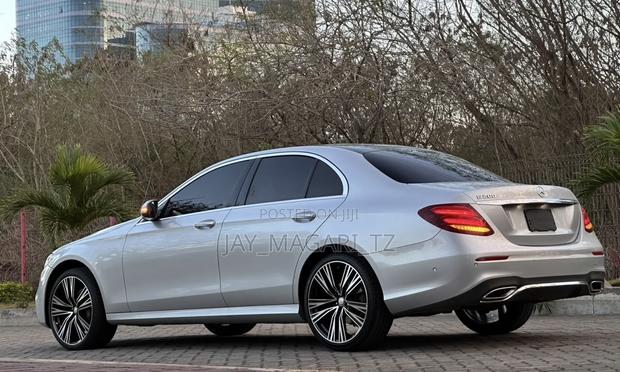 Mercedes-Benz C200 2016 Silver