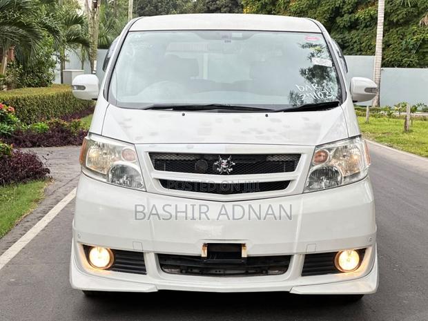 Toyota Alphard 2005 Pearl