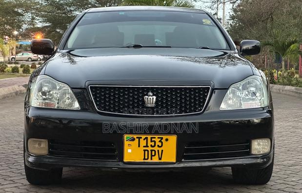 Toyota Crown 2005 Black