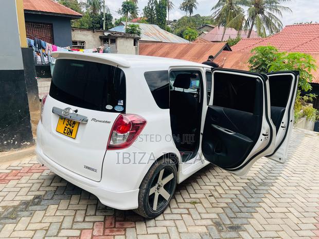Toyota Ractis 1.5 AWD 2007 White