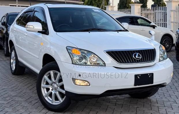 Toyota Harrier 2006 Pink
