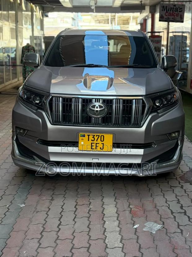 Toyota Land Cruiser Prado 2015 Silver
