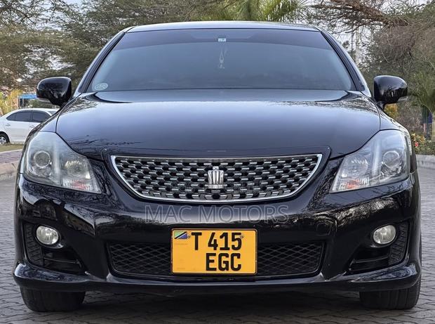 Toyota Crown 2009 Black