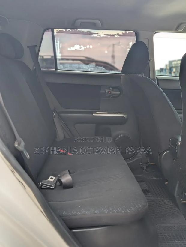 Toyota Corolla Rumion 2009 White
