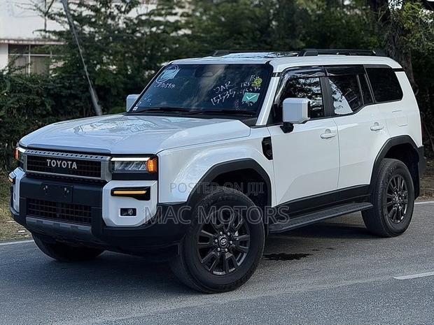 Toyota Land Cruiser Prado 2.7 2025 White
