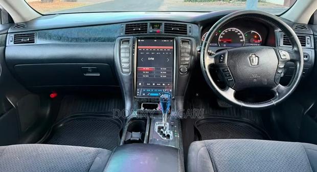 Toyota Crown 2007 White
