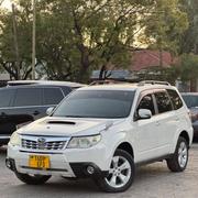 Subaru Forester 2.0D X 2011 White for sale