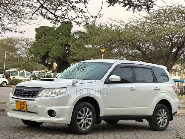Subaru Forester 2009 White