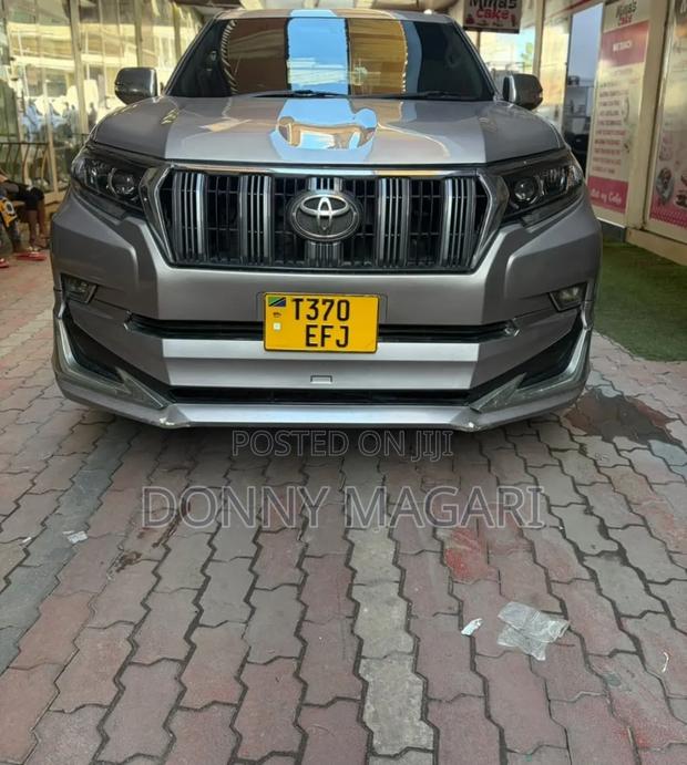 Toyota Land Cruiser Prado 2007 Gray