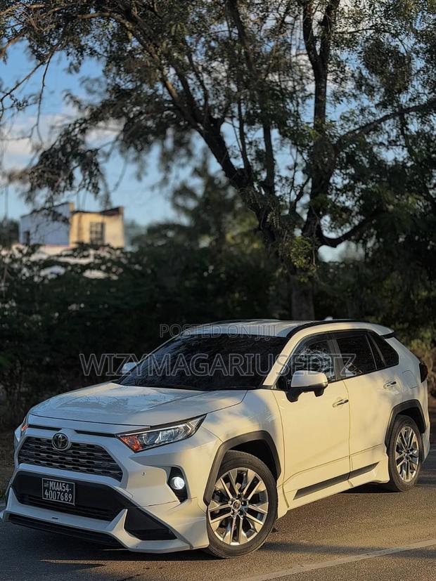 Toyota RAV4 2020 Ivory
