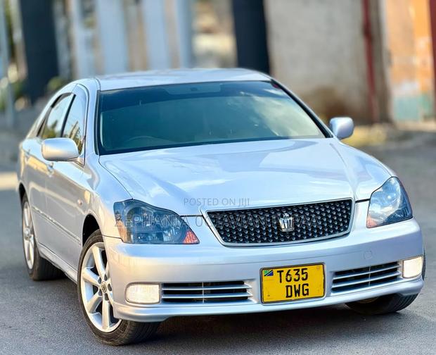 Toyota Crown 2007 Silver