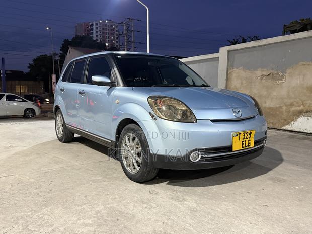 Mazda Verisa 2006 Blue