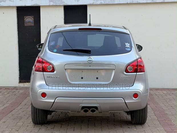 Nissan Dualis 2011 Silver