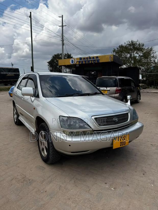 Toyota Harrier 2003 Silver