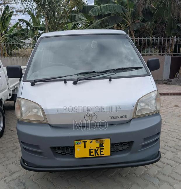 Toyota TownAce 2005 Silver