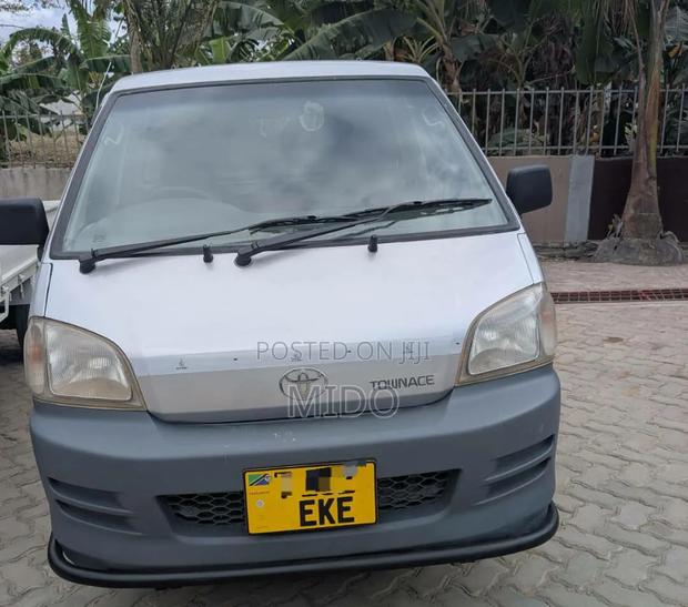 Toyota TownAce 2005 Silver