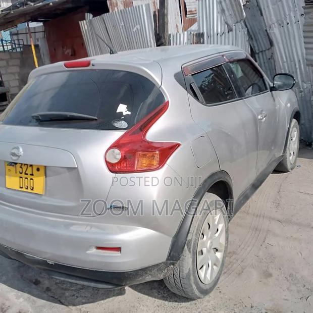 Nissan Juke 2011 Silver