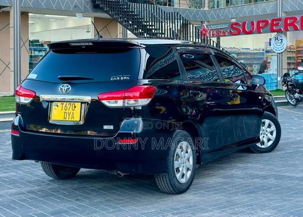 Toyota Wish 2011 Black
