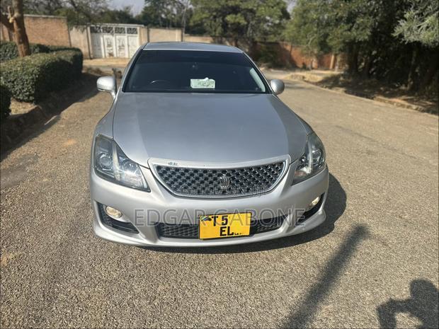 Toyota Crown 2009 Silver
