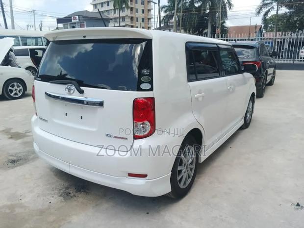 Toyota Corolla Rumion 2008 Pearl