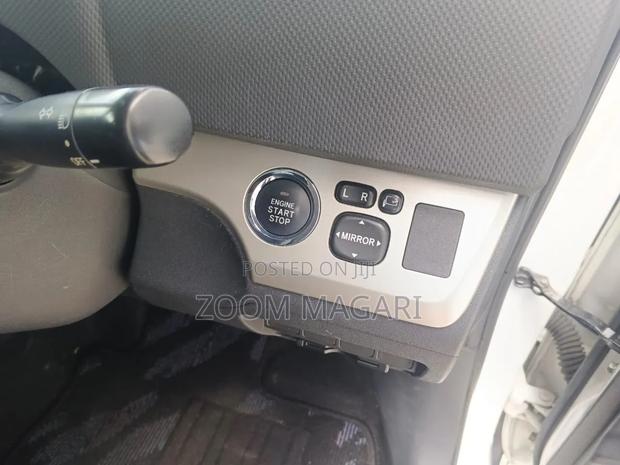 Toyota Corolla Rumion 2008 Pearl