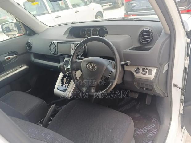 Toyota Corolla Rumion 2008 Pearl