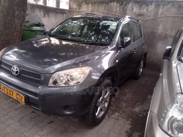 Toyota RAV4 2.4 2005 Gray