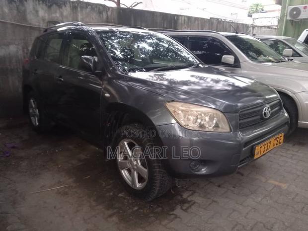 Toyota RAV4 2.4 2005 Gray