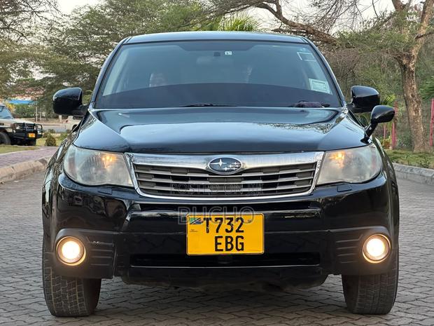Subaru Forester 2010 Black