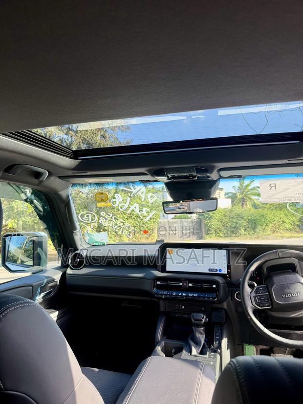 Toyota Land Cruiser Prado 2.7 2025 White