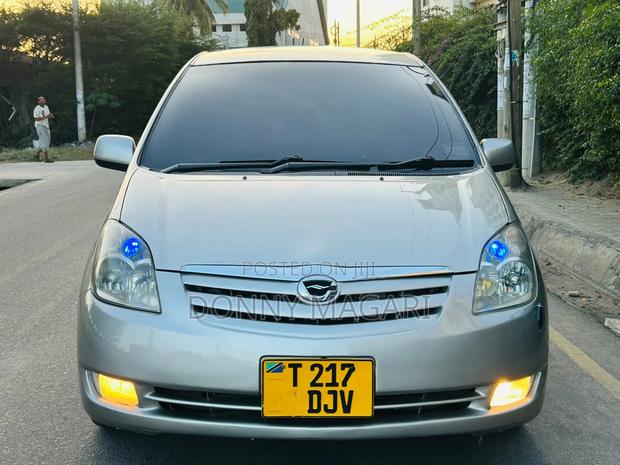 Toyota Corolla Spacio 2005 Silver