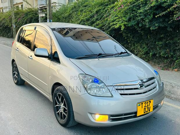 Toyota Corolla Spacio 2005 Silver