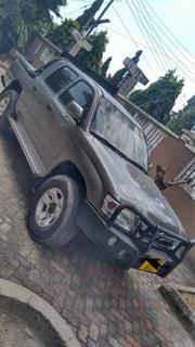 Toyota Hilux 2002 Gray for sale