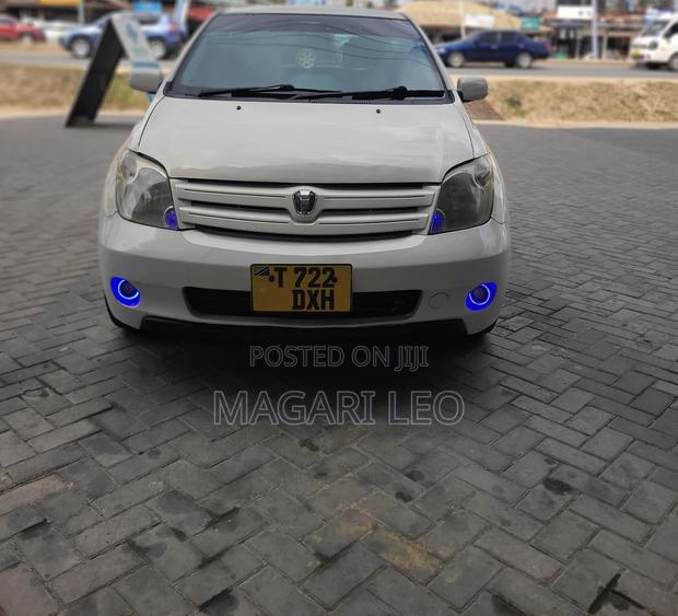 Toyota IST 2005 Pearl