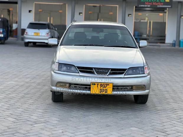 Toyota Carina 2001 Silver