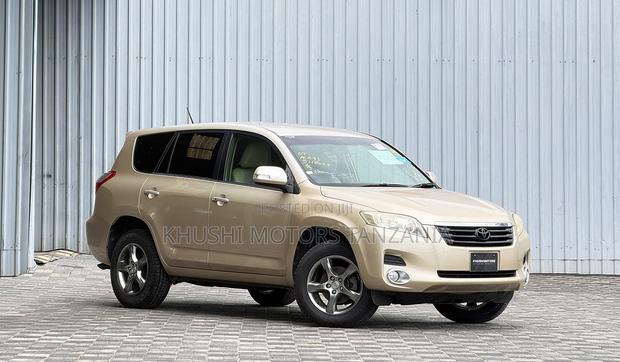 Toyota Vanguard 2008 Gold