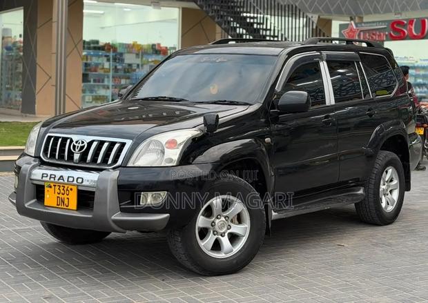 Toyota Land Cruiser Prado 2005 Black