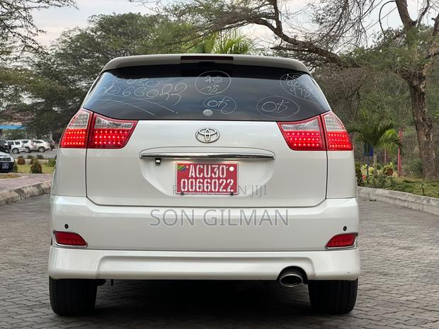 Toyota Harrier 2007 White