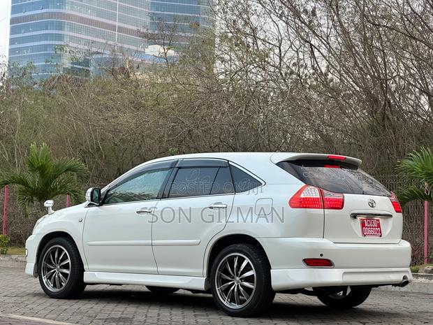 Toyota Harrier 2007 White