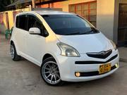 Toyota Ractis 2009 White for sale