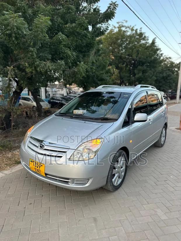 Toyota Corolla 2005 Silver